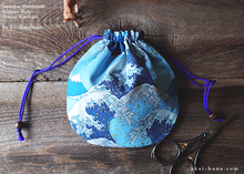 Load image into Gallery viewer, Japanese Handmade Temari Kinchaku Purse, Nami to Fujisan (Wave and Mt Fuji) ⦿tkjp0009