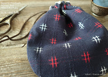 Load image into Gallery viewer, Japanese Handmade Temari Kinchaku Purse, Kurume Kasuri (Japanese Ikat), Red x White Igata ⦿kpjf1016