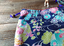Load image into Gallery viewer, Japanese Handmade Temari Kinchaku Purse, Hanatemari ⦿tkjp0010