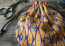 Load image into Gallery viewer, Repurposed Kenyan cotton Temari Kinchaku (drawstring) Purse, tkvu0009