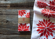 Load image into Gallery viewer, akaihana Original Tenugui, Dahlia, Japanese Hand Dyed, tnor0001