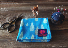 Load image into Gallery viewer, Quadruple Reversible Japanese Handkerchief, Drops, 100% Japanese Cotton Gauze
