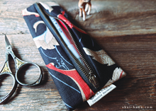 Load image into Gallery viewer, Japanese Handmade Pen Case, Tsuru (Cranes)
