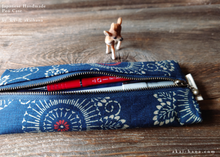 Load image into Gallery viewer, Japanese Handmade Pen Case, Kikukarakusa ⦿zc20p0012