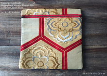 Load image into Gallery viewer, Repurposed Vintage Kimono Obi Foldover Clutch, Japanese Handmade, zc25f0002