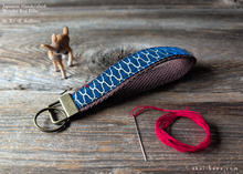 Load image into Gallery viewer, Tenugui Wristlet Keychains with One Stitch, Ajiro ⦿kfjp0004
