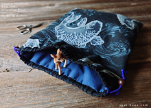 Load image into Gallery viewer, Wagara Kinchaku Drawstring Purse, Koi Carp, Large W20cm x H25cm (8&quot; x 9 3/4&quot;) ⦿kpjf0008
