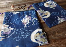 Load image into Gallery viewer, Wagara Kinchaku Drawstring Purse, Fūjin Raijin (Gods of wind and thunder) Dark Blue, Large W20cm x H25cm (8&quot; x 9 3/4&quot;) ⦿kpjf0010
