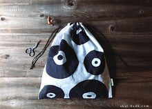 Load image into Gallery viewer, Tenugui Kinchaku Drawstring Purse, Vinyl Records ⦿kpjf0016
