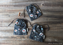 Load image into Gallery viewer, Japanese Handmade Kinchaku Drawstring Purse, Kingyo (Goldfish) ⦿kpjf1018
