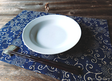 Load image into Gallery viewer, Reversible Japanese Handmade Placemats, Kikukarakusa ⦿pmjf0003
