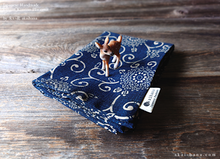 Load image into Gallery viewer, Reversible Japanese Handmade Placemats, Kikukarakusa ⦿pmjf0003
