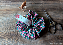 Load image into Gallery viewer, Japanese Handmade Scrunchies, Pink Mosaic, scaf0011
