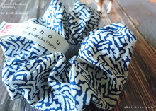 Load image into Gallery viewer, Japanese Handmade Scrunchies, Asian Basket ⦿scaf0020
