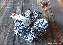 Load image into Gallery viewer, Japanese Handmade Scrunchies, Asian Basket ⦿scaf0020

