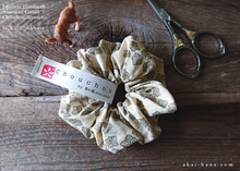 Load image into Gallery viewer, Japanese Handmade Scrunchies, Tiny Flowers ⦿scaf0025
