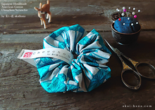 Load image into Gallery viewer, Japanese Handmade Scrunchies, Ukigusa, scaf0026
