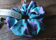 Load image into Gallery viewer, Japanese Handmade Scrunchies, Dreaming, scaf0027

