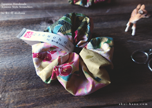 Load image into Gallery viewer, Japanese Handmade Kimono Style Chouchou/Scrunchies, Beige and Pink Floral ⦿scjf0015
