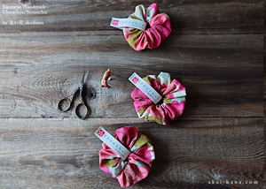 Japanese Handmade Scrunchies, Retro Floral ⦿scjf0018