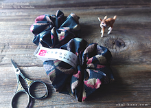 Load image into Gallery viewer, Japanese Handmade Kimono Style Scrunchies, Gara Shippou ⦿scjf0038
