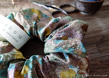 Load image into Gallery viewer, Japanese Handmade Scrunchies, Flowers and Berries ⦿scjf0055
