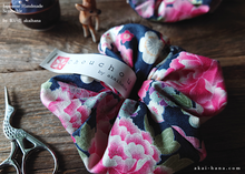 Load image into Gallery viewer, Japanese Handmade Kimono Style Scrunchies, Hikita Hanaguruma Navy ⦿scjf0059
