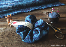 Load image into Gallery viewer, Japanese Handmade Kimono Style Scrunchies, Aizome Indigo Dyed
