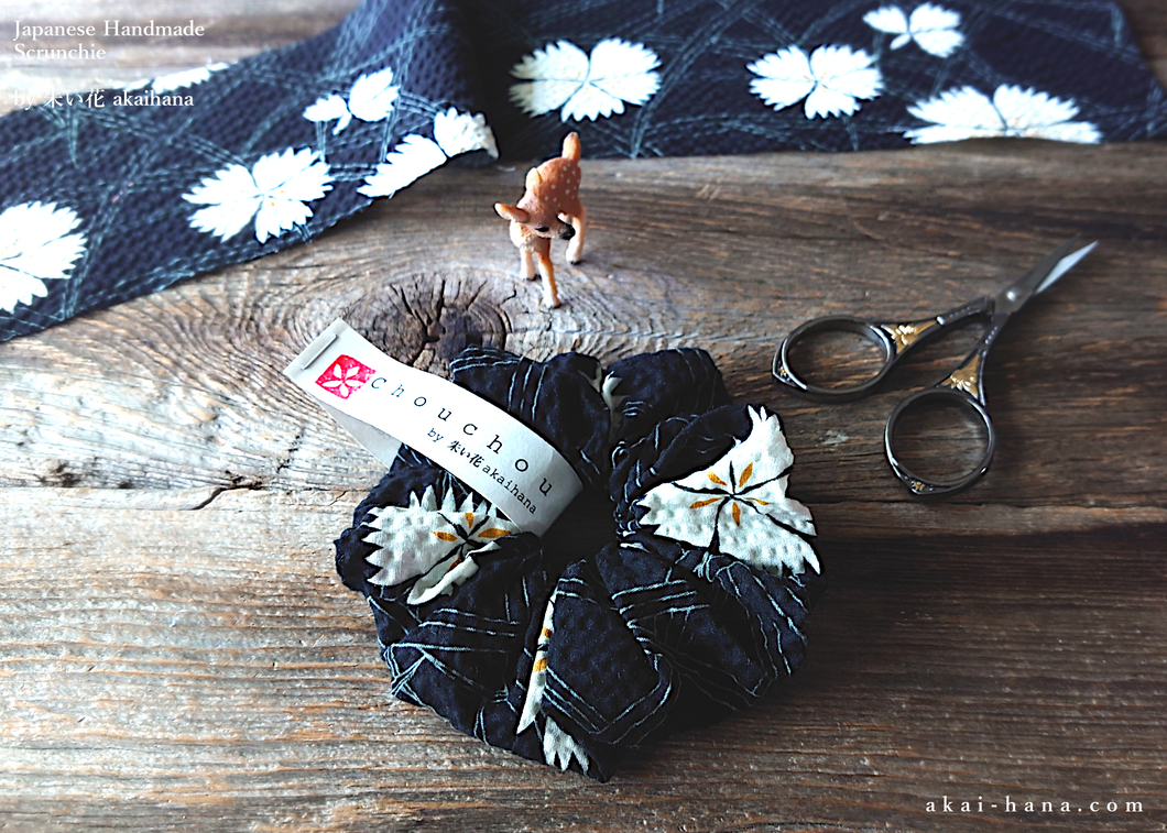 Japanese Handmade Kimono style Scrunchies, Kuro Nadeshiko, Black Dianthus ⦿scjf0068