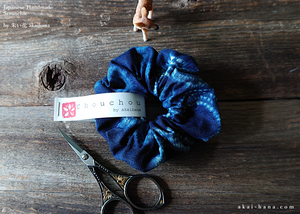 Japanese Handmade Kimono Style Scrunchies, Indigo Circles ⦿scjf0070