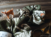 Load image into Gallery viewer, Japanese Handmade Kimono style Scrunchies, Chrysanthemum Matcha Green, scjf0072
