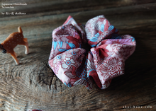 Load image into Gallery viewer, Japanese Handmade Double Gauze Scrunchies,  Flower Garden Pink ⦿scjf0080
