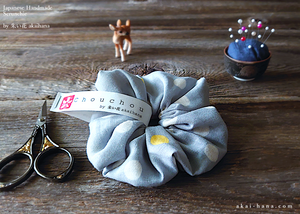 Japanese Handmade Double Gauze Scrunchies, Soda Dots Gray, scjf0083