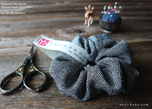 Load image into Gallery viewer, Japanese Handmade Chirimen Scrunchies, Samekomon ⦿scjf0109

