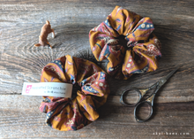 Load image into Gallery viewer, Japanese Handcrafted Scrunchies, Mustard Brown ⦿scjf0116
