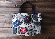 Load image into Gallery viewer, Japanese Linen Cotton Canvas Small Tote, Floral x Black ⦿tbsm0003
