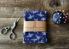Load image into Gallery viewer, Japanese Tenugui Handkerchief with Sashiko Stitch, Orizuru (paper crane), tnho0003
