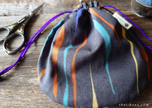 Load image into Gallery viewer, Mizu Fūsen (Water Balloon) Black, Temari Kinchaku Purse ⦿tkjp0004
