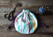 Load image into Gallery viewer, Mizu Fūsen (Water Balloon) White, Temari Kinchaku Purse ⦿tkjp0005
