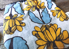 Load image into Gallery viewer, Japanese Handmade Temari Kinchaku (Drawstring) Purse, Floral Yellow ⦿tkjp0021
