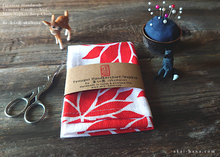 Load image into Gallery viewer, Japanese Hand Dyed Tenugui Handkerchief, Dahlia ⦿tnha0001
