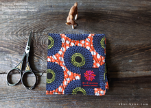 Load image into Gallery viewer, Quadruple Reversible Japanese Handkerchief, Blue Flowers x Orange⦿wghc0009
