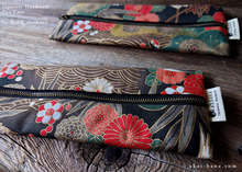Load image into Gallery viewer, Japanese Wagara Kimono Style Pen Case ⦿zc20p0013
