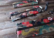 Load image into Gallery viewer, Japanese Wagara Kimono Style Pen Case ⦿zc20p0013
