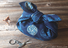 Load image into Gallery viewer, Furoshiki Reusable Fabric Wrap, Bandana, Maru Karakusa ⦿fsjf0015
