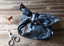 Load image into Gallery viewer, Furoshiki Reusable Fabric Wrap, Bandana, Ryū Dragon Black ⦿fsjf0034
