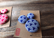 Load image into Gallery viewer, Fabric Covered Magnets Seigaiha, Set of 3 or 5 ⦿mgjf0001
