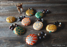 Load image into Gallery viewer, Vintage Kimono Obi Covered Button Hair Ties, Kenran phvk0007
