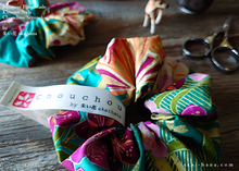 Load image into Gallery viewer, Japanese Handmade Kimono Style Chouchou/Scrunchies, Turquoise Floral, scjf0017
