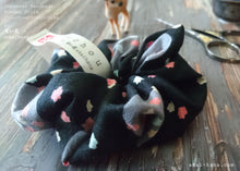 Load image into Gallery viewer, Japanese Handmade Kimono style Scrunchies, Konpeitō (confeito) Black, scjf0030
